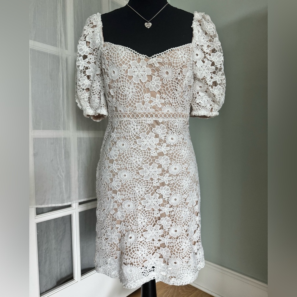 Victoria + Sophia White lace Dress size small